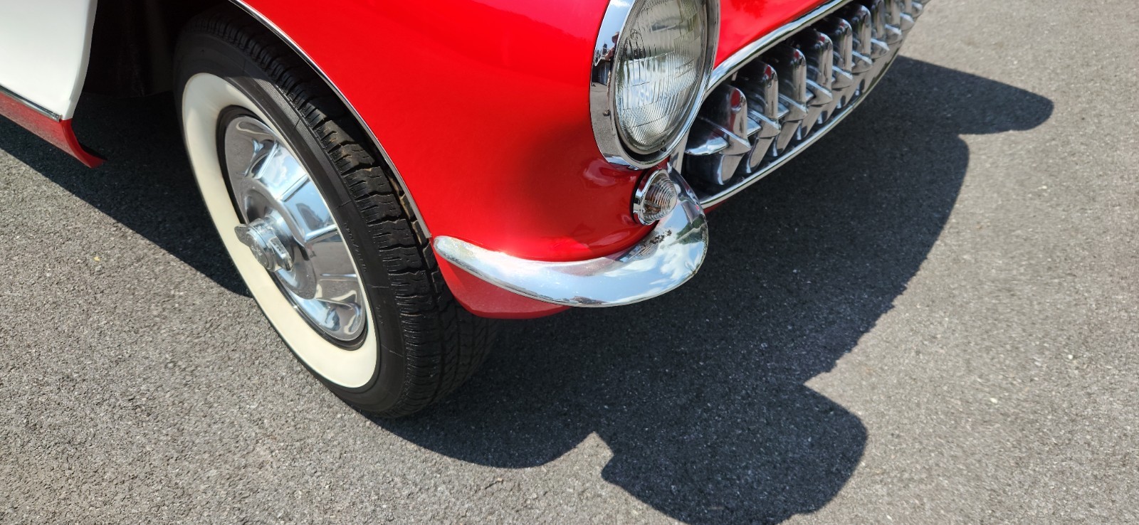 Chevrolet-Corvette-1956-Convertible-39