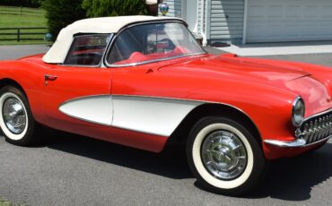 Chevrolet-Corvette-1956-Convertible-7