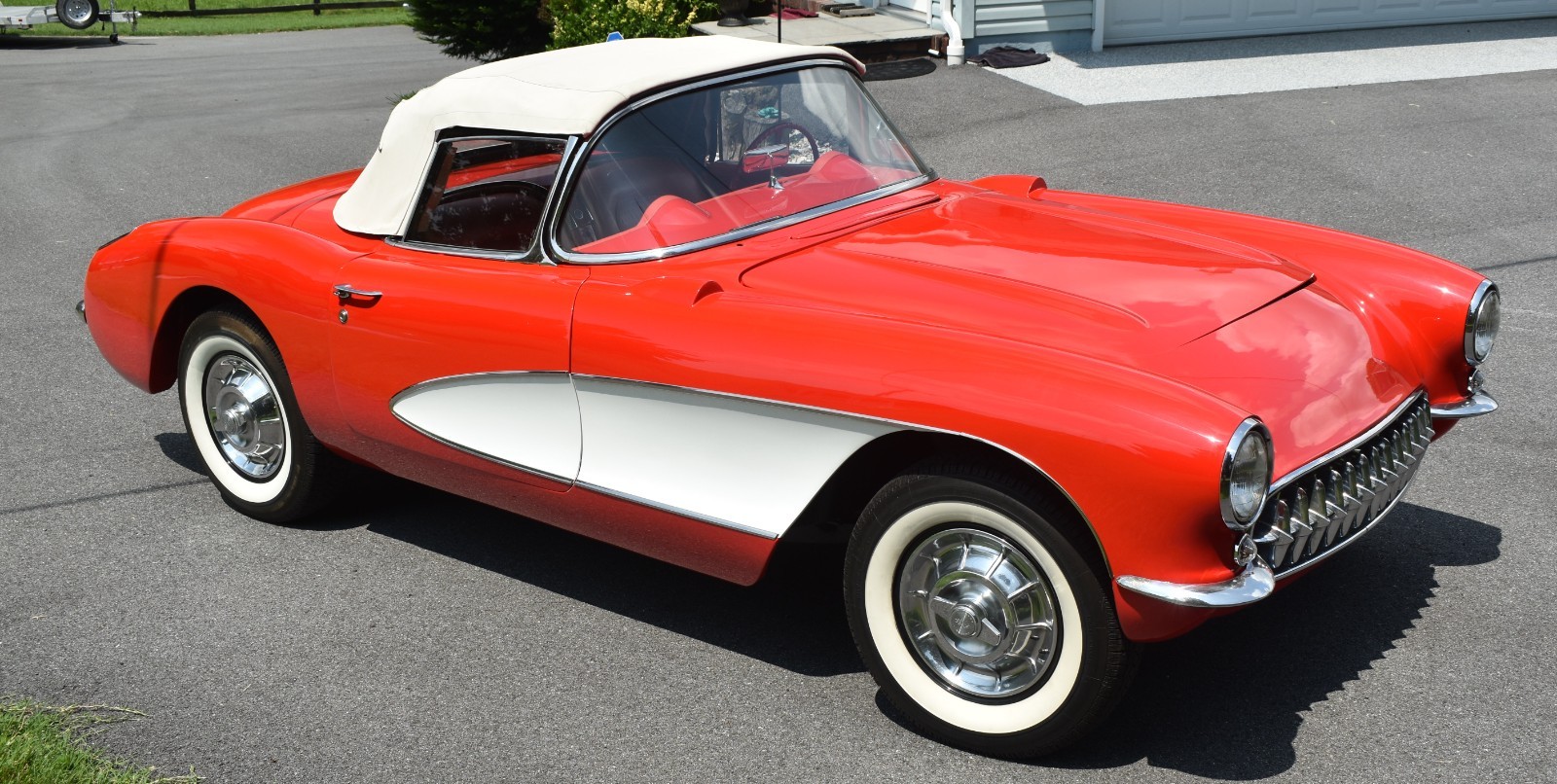 Chevrolet-Corvette-1956-Convertible-8