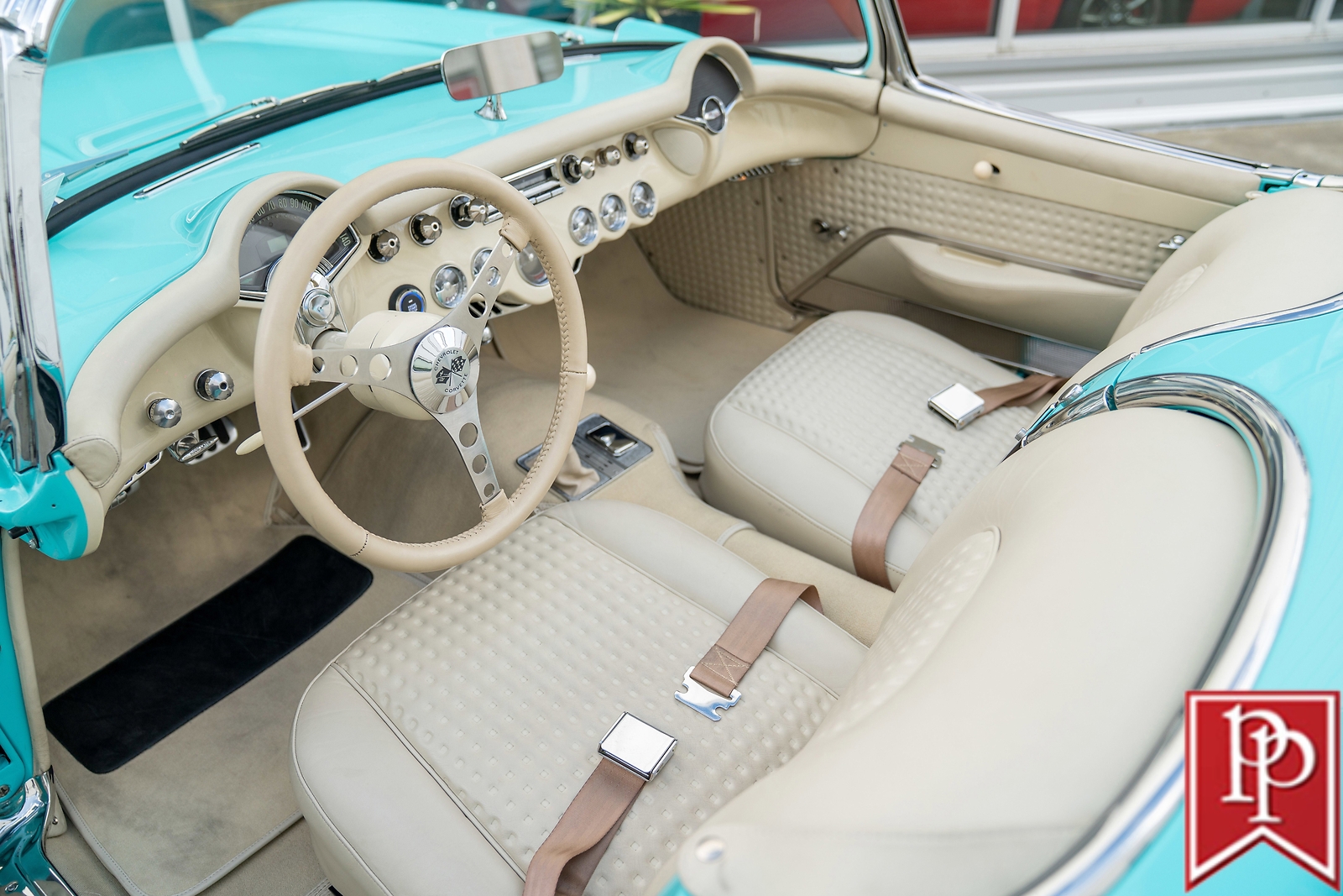 Chevrolet-Corvette-1957-Convertible-5