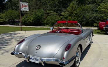 Chevrolet-Corvette-1959-Convertible-11