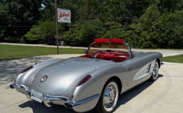 Chevrolet-Corvette-1959-Convertible-15