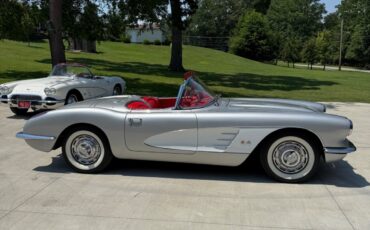 Chevrolet-Corvette-1959-Convertible-16