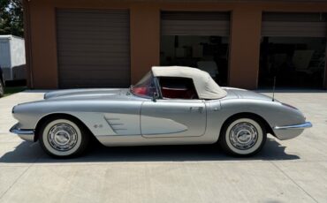 Chevrolet-Corvette-1959-Convertible-17