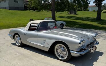 Chevrolet-Corvette-1959-Convertible-18