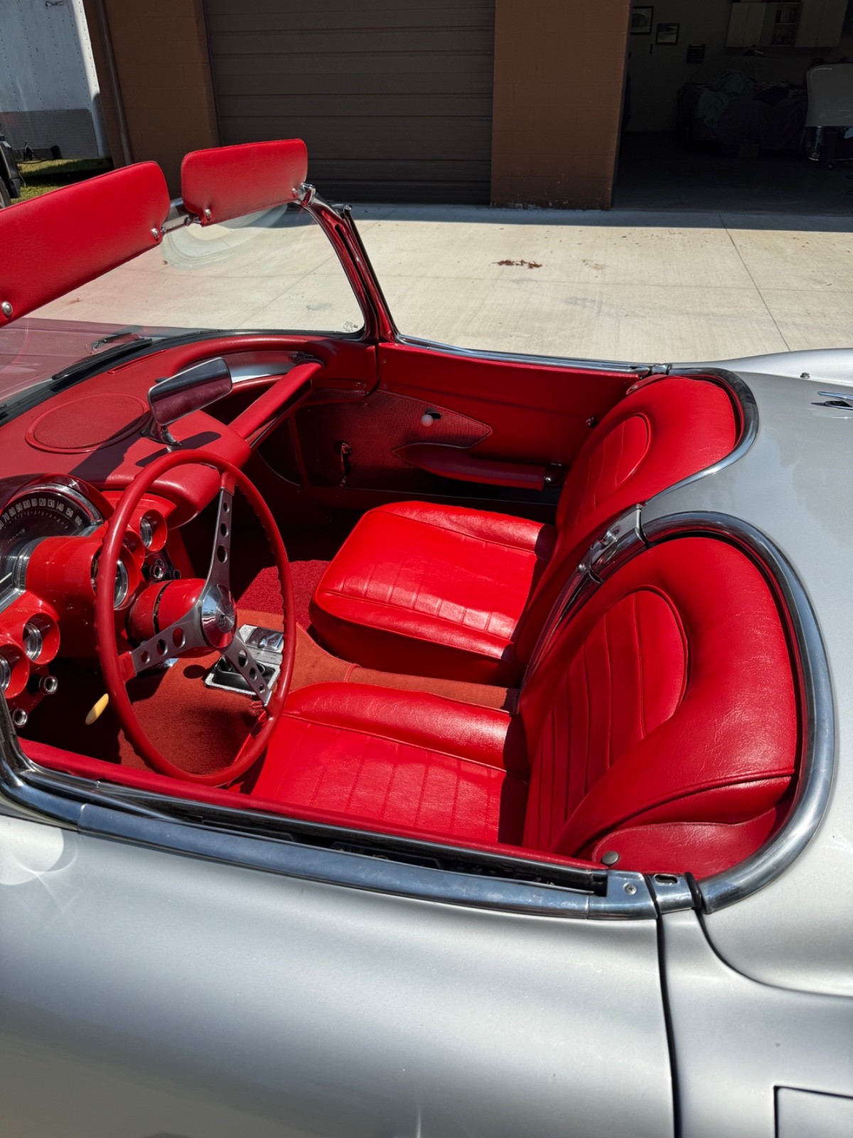 Chevrolet-Corvette-1959-Convertible-23