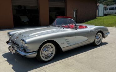 Chevrolet-Corvette-1959-Convertible-3