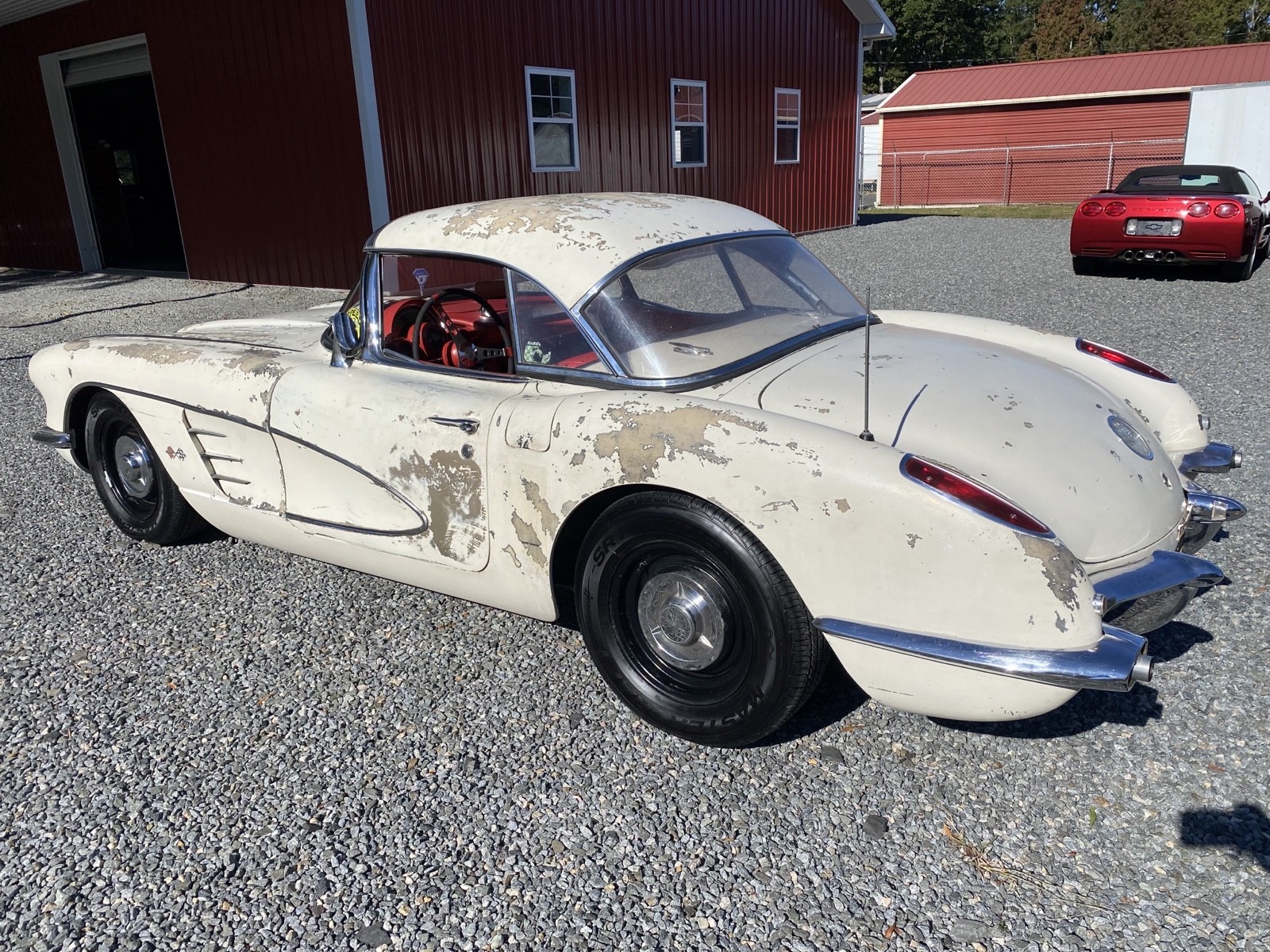 Chevrolet-Corvette-1960-13