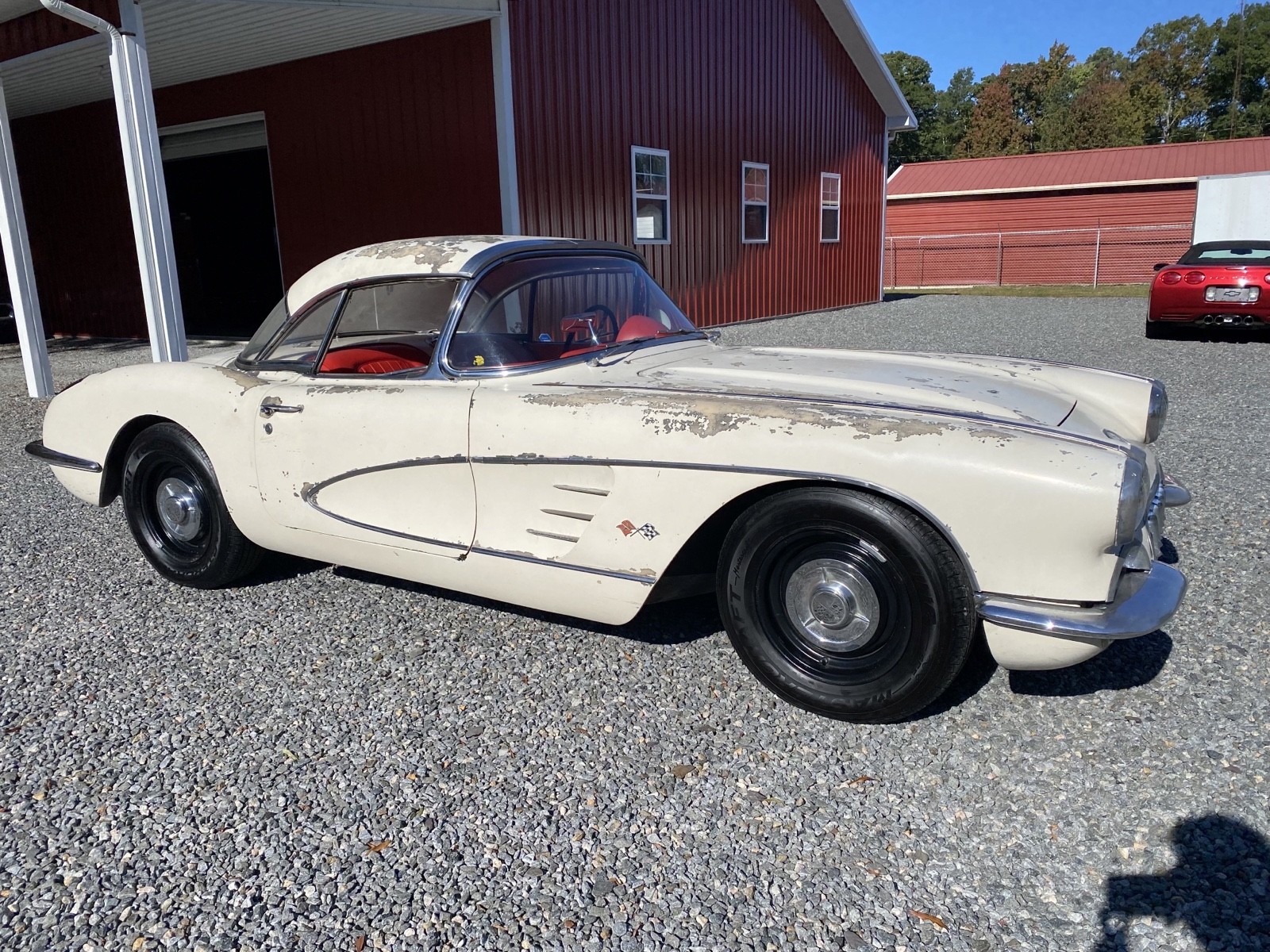 Chevrolet-Corvette-1960-2