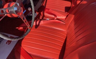 Chevrolet-Corvette-1960-23