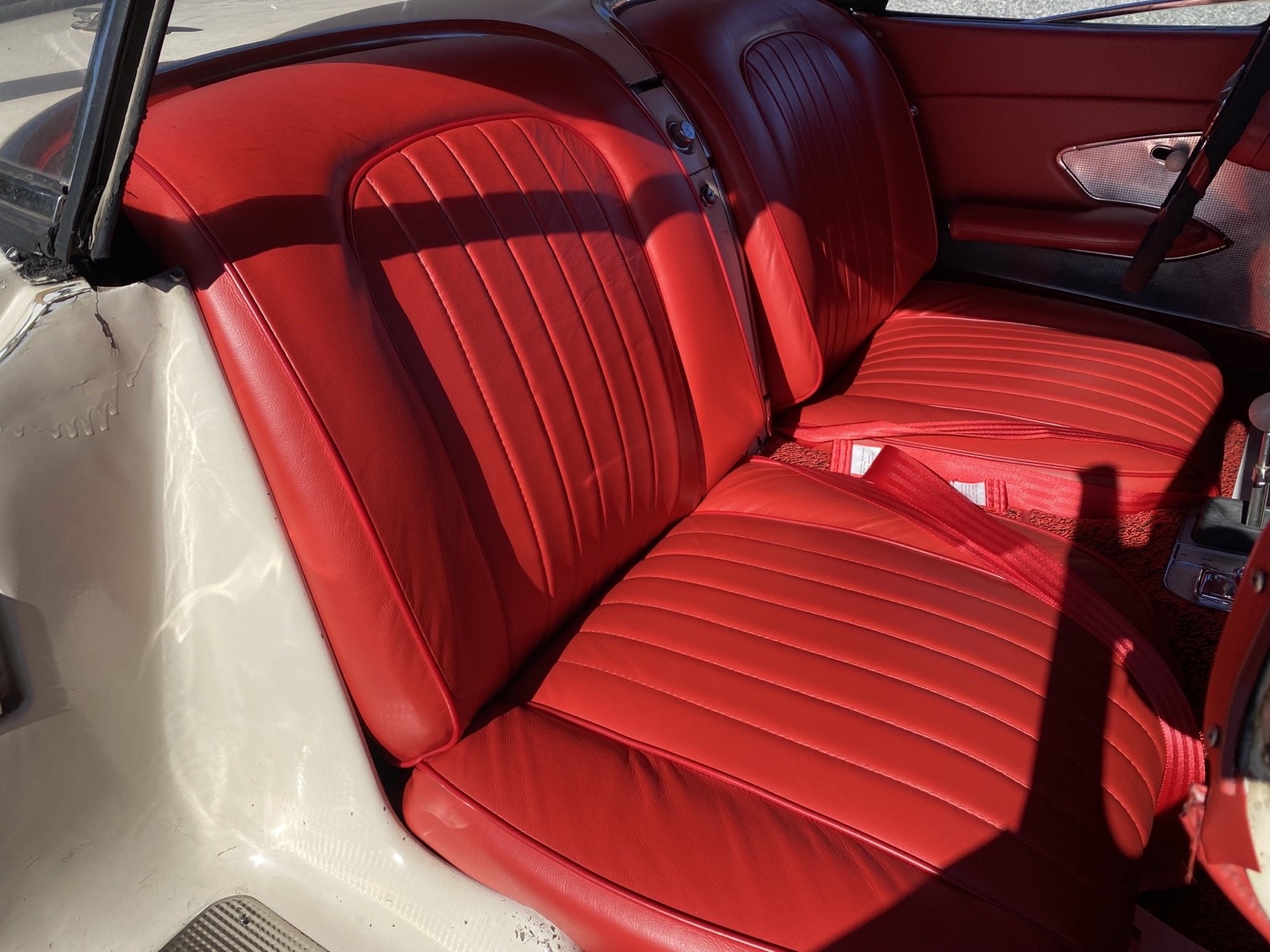Chevrolet-Corvette-1960-26