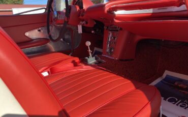 Chevrolet-Corvette-1960-27