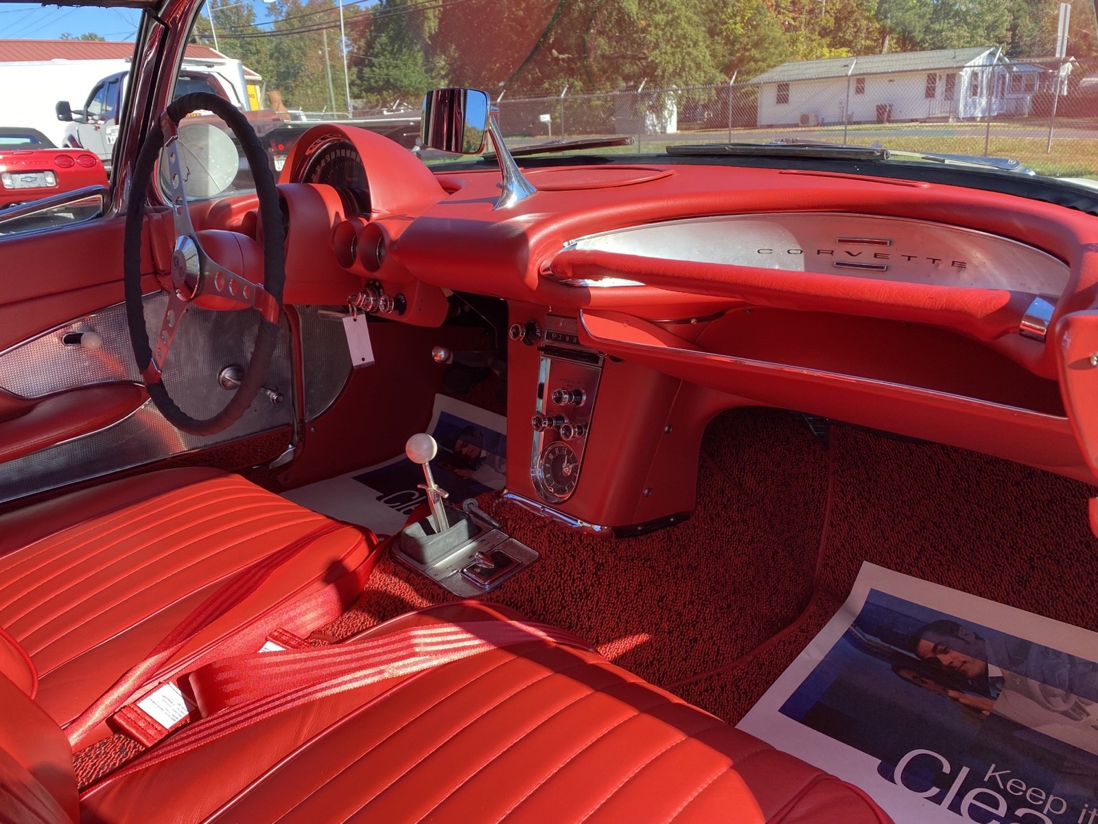Chevrolet-Corvette-1960-29