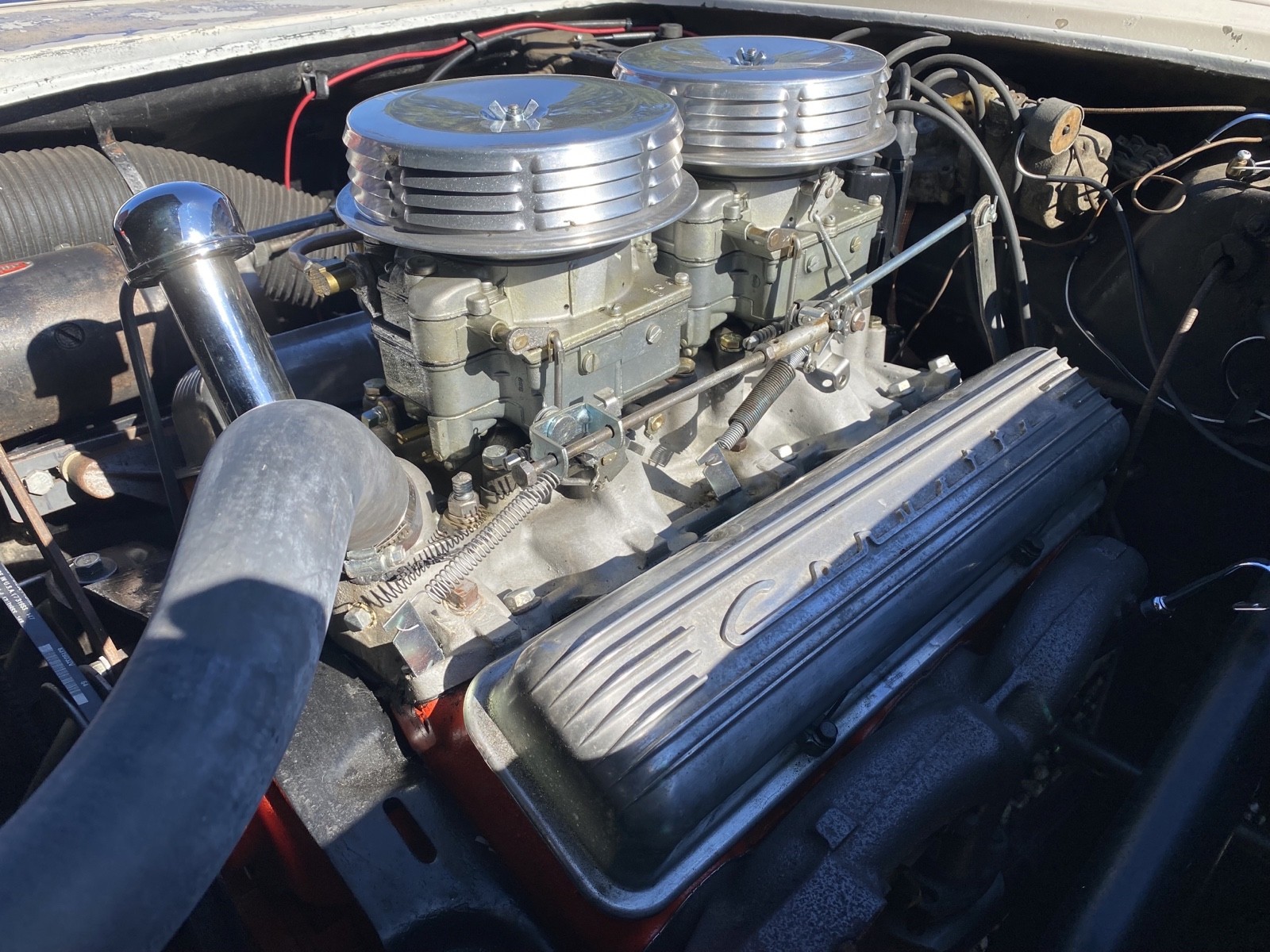Chevrolet-Corvette-1960-37