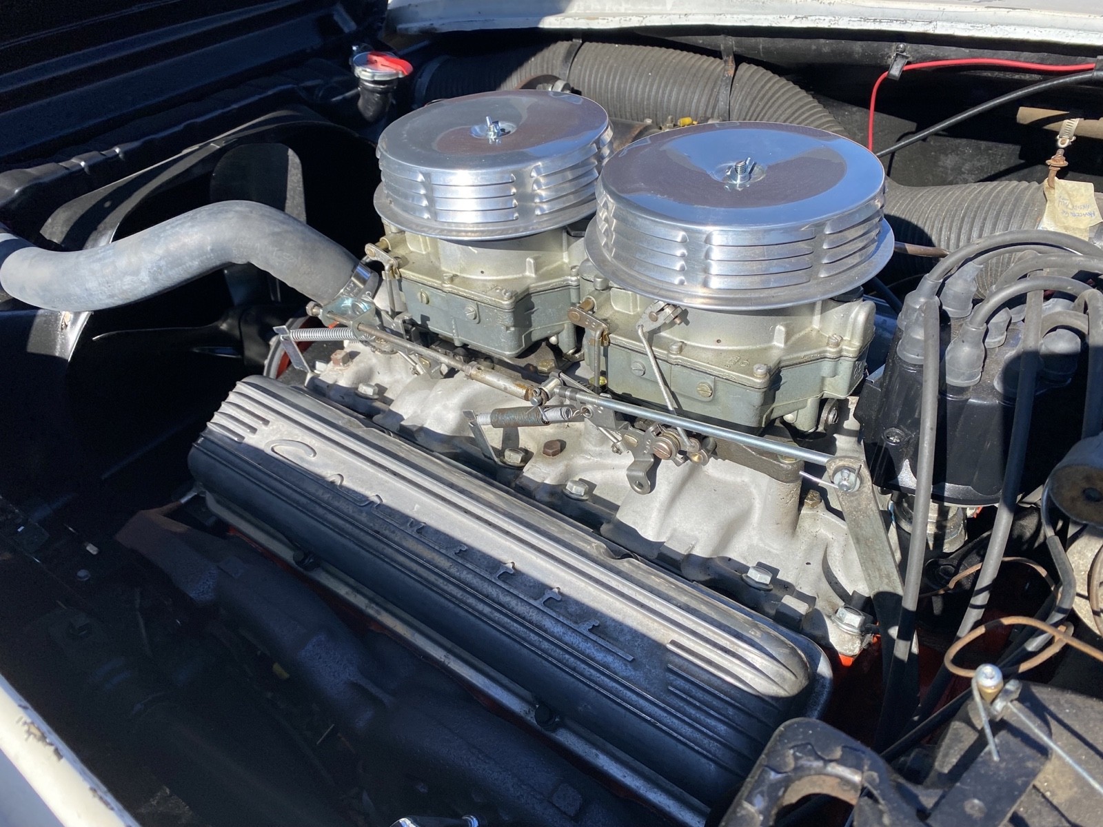 Chevrolet-Corvette-1960-38
