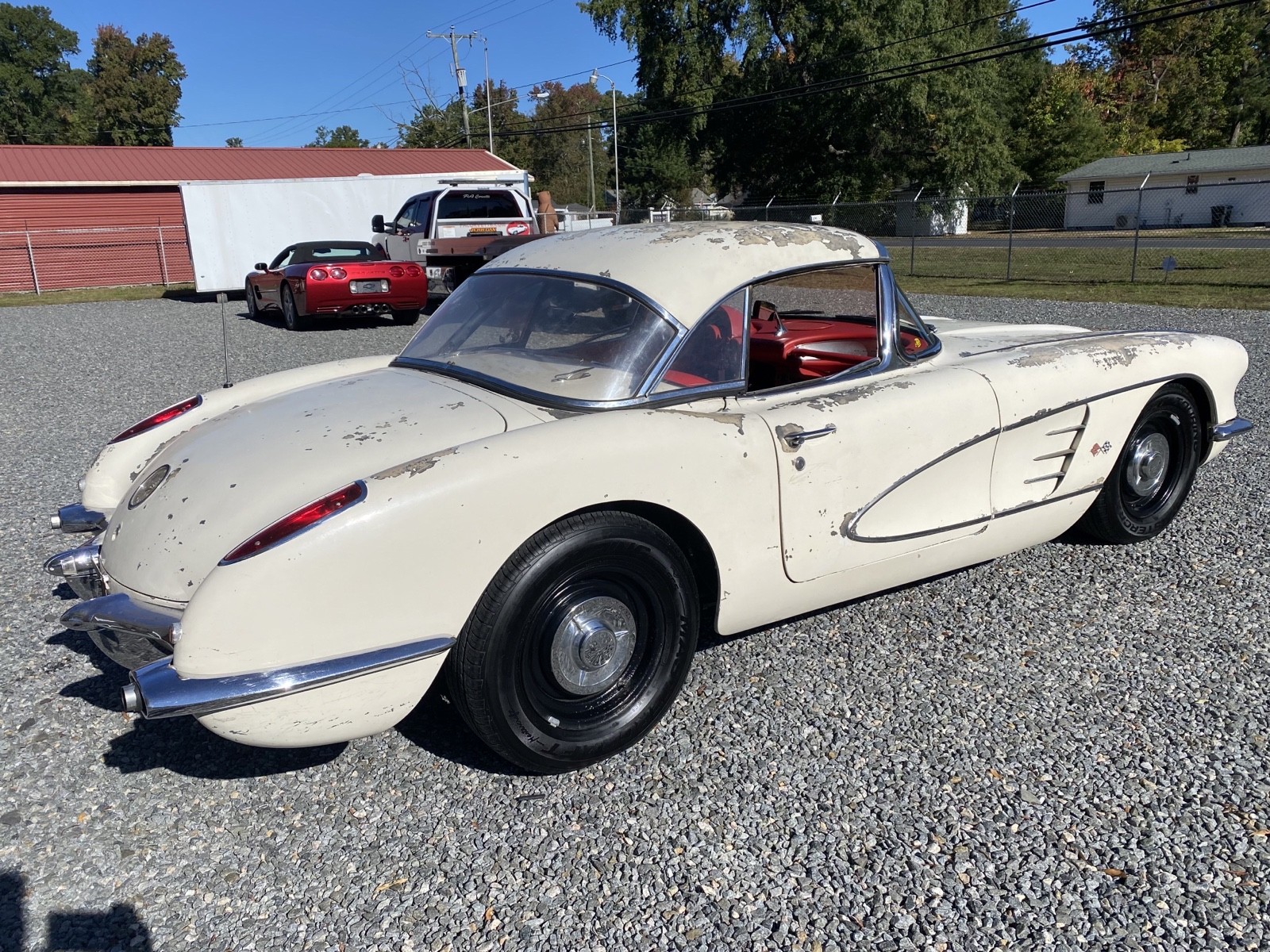 Chevrolet-Corvette-1960-6
