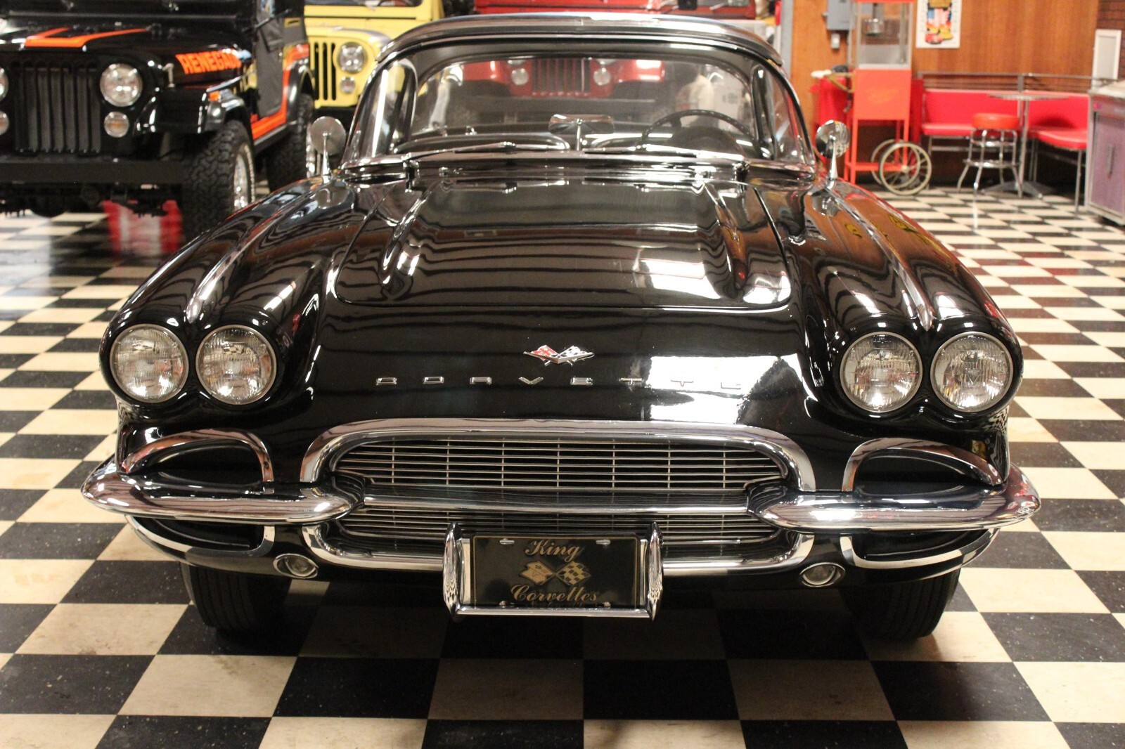 Chevrolet-Corvette-1961-Convertible-1