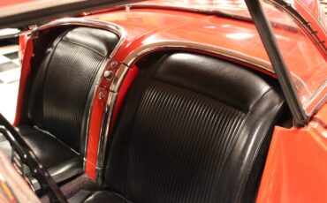 Chevrolet-Corvette-1961-Convertible-10