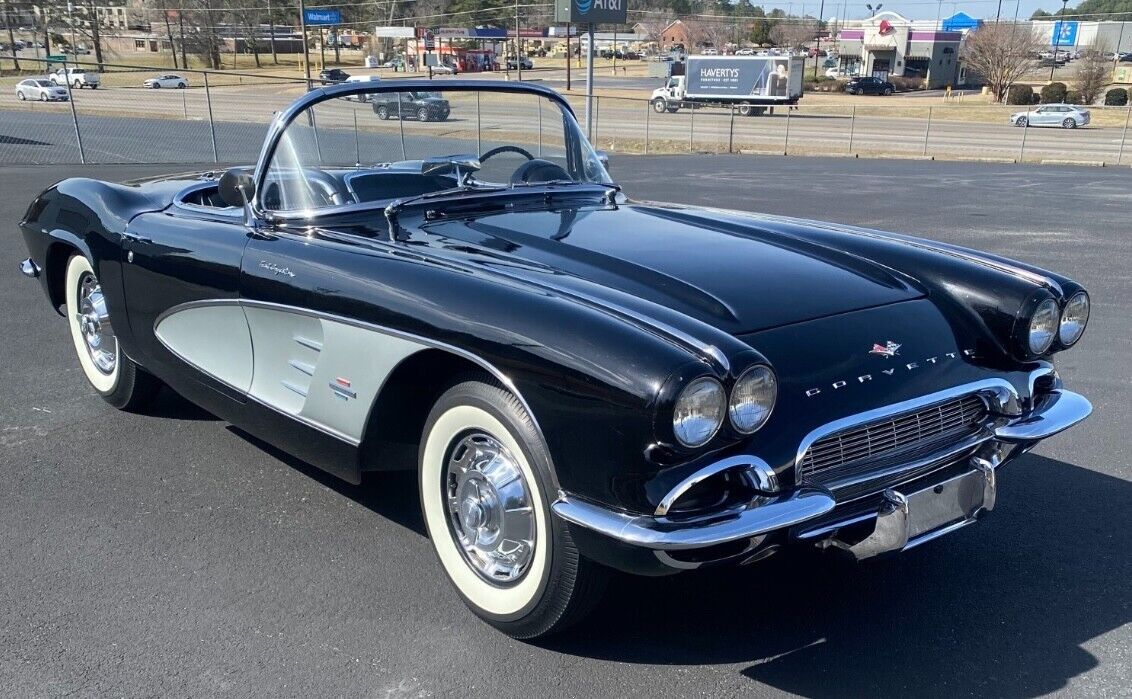 Chevrolet-Corvette-1961-Convertible-11