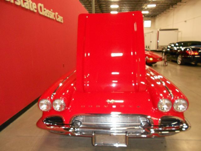 Chevrolet-Corvette-1961-Red-Red-47