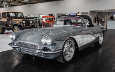 Chevrolet-Corvette-1961-Roadster-1