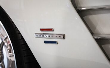 Chevrolet-Corvette-1961-Roadster-30