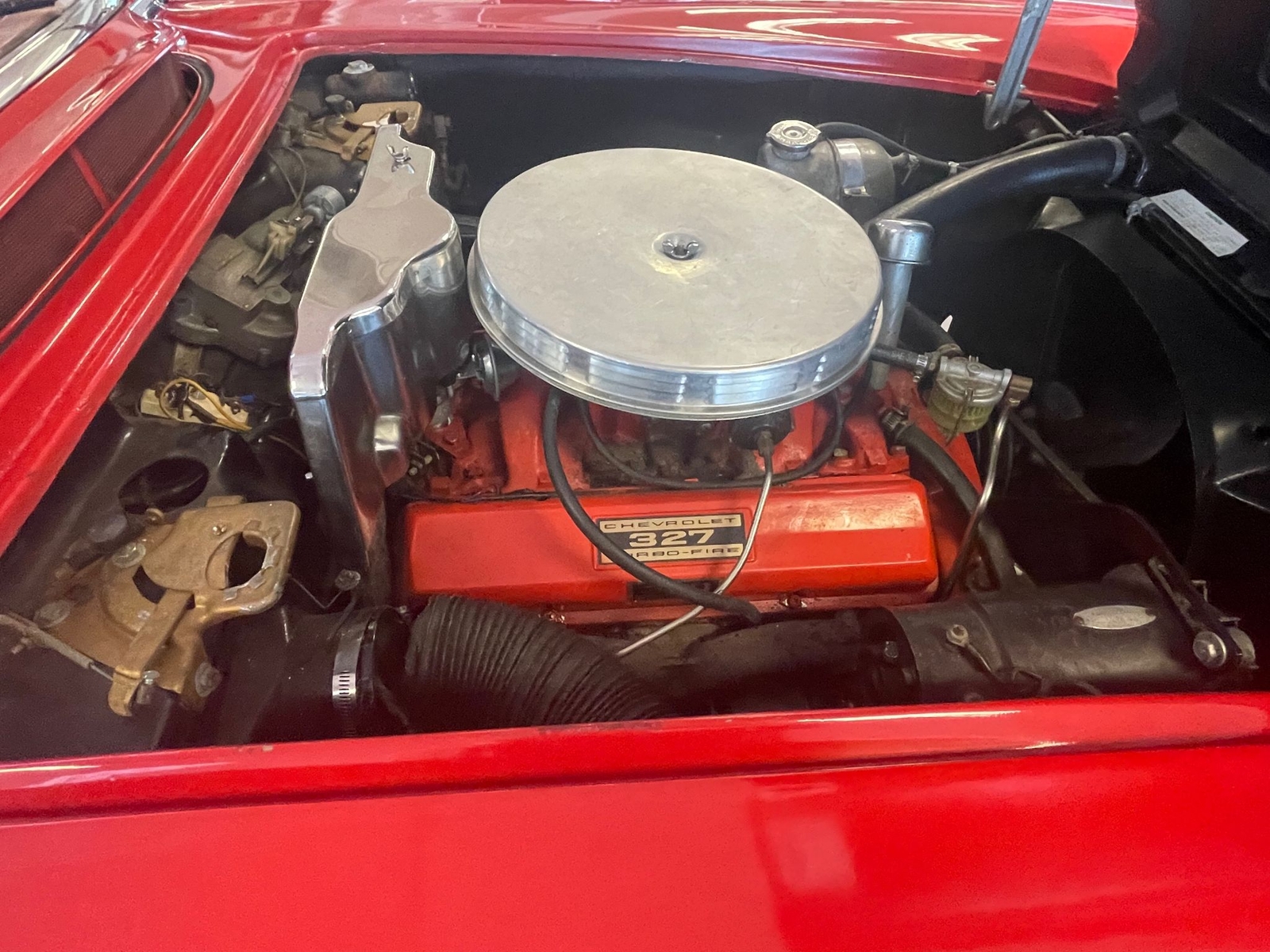 Chevrolet-Corvette-1962-327-300-4-Speed-18