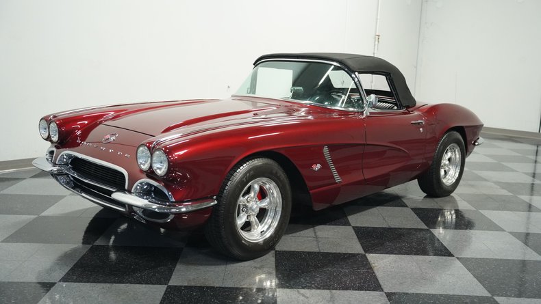 Chevrolet-Corvette-1962-Burgundy-Black-11