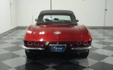 Chevrolet-Corvette-1962-Burgundy-Black-14