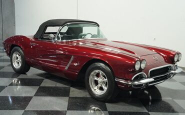 Chevrolet-Corvette-1962-Burgundy-Black-18