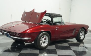 Chevrolet-Corvette-1962-Burgundy-Black-4