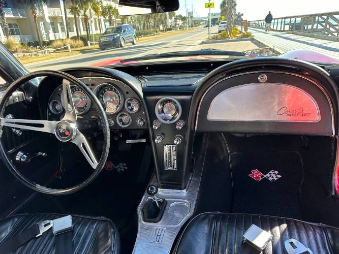 Chevrolet-Corvette-1962-Red-11