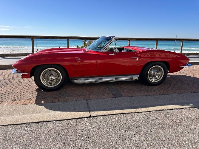 Chevrolet-Corvette-1962-Red-16