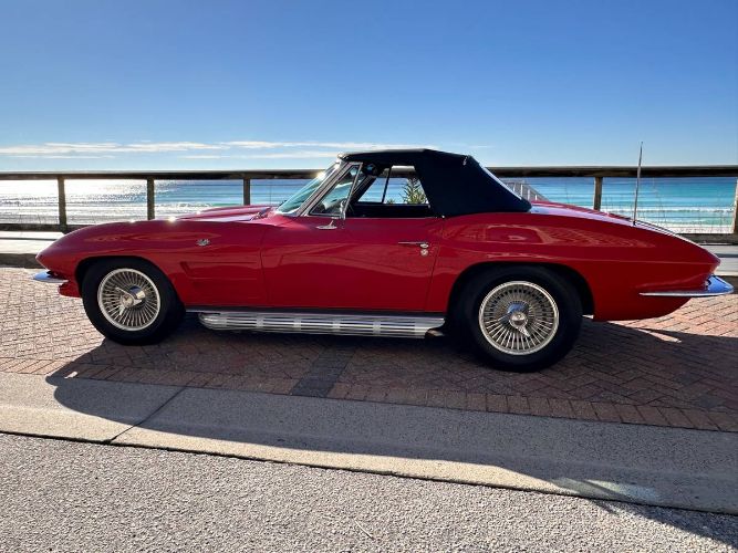 Chevrolet-Corvette-1962-Red-20