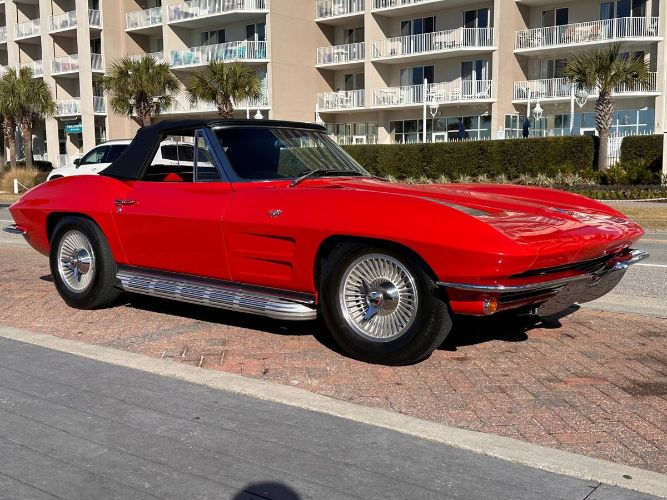 Chevrolet-Corvette-1962-Red-22