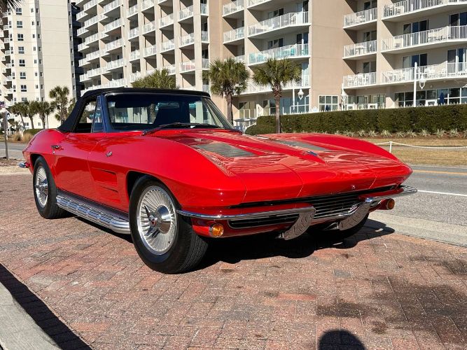 Chevrolet-Corvette-1962-Red-4