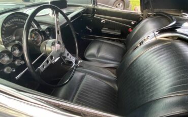 Chevrolet-Corvette-1962-Triple-Black-Black-19
