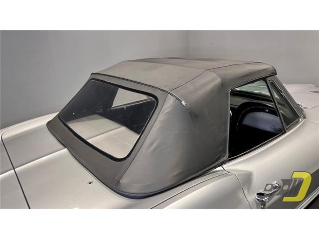 Chevrolet-Corvette-1963-Convertible-21