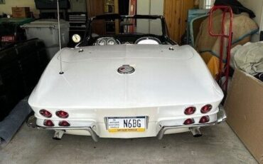 Chevrolet-Corvette-1963-Convertible-4
