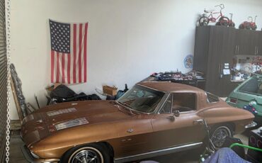 Chevrolet-Corvette-1963-Coupe-1