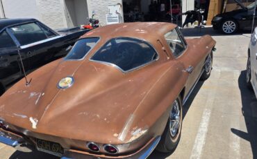 Chevrolet-Corvette-1963-Coupe-5