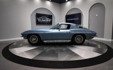 Chevrolet-Corvette-1964-1