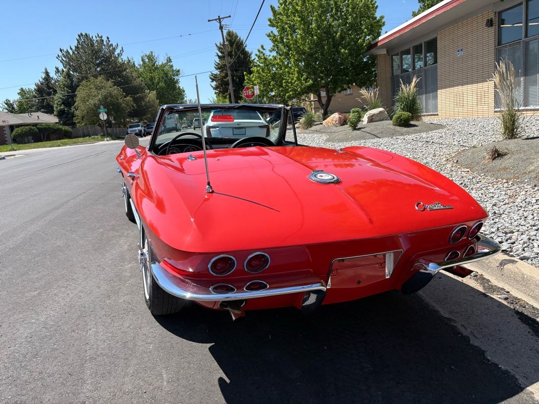 Chevrolet-Corvette-1964-10