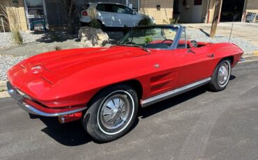 Chevrolet-Corvette-1964-13