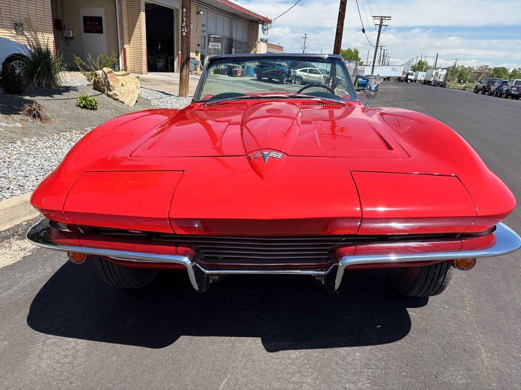 Chevrolet-Corvette-1964-14