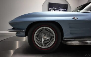 Chevrolet-Corvette-1964-16