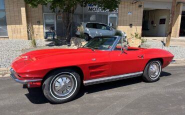 Chevrolet-Corvette-1964-16