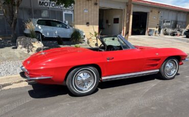 Chevrolet-Corvette-1964-25