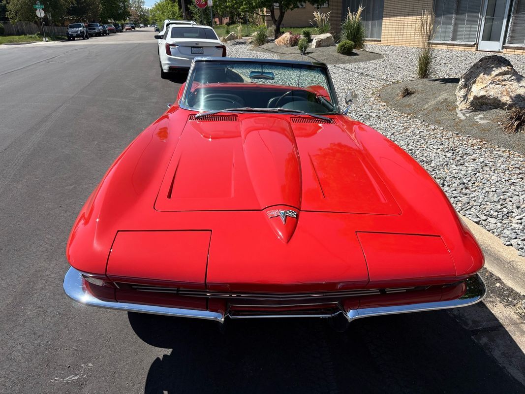 Chevrolet-Corvette-1964-28