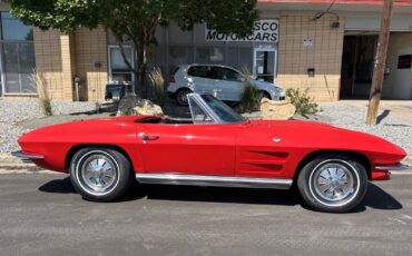 Chevrolet-Corvette-1964-35